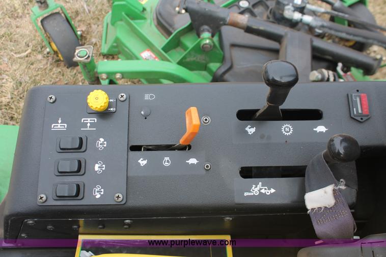 image for item E2841 John Deere 1600 Turbo Series II mower