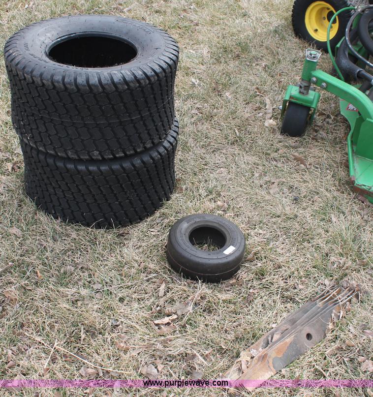 image for item E2841 John Deere 1600 Turbo Series II mower