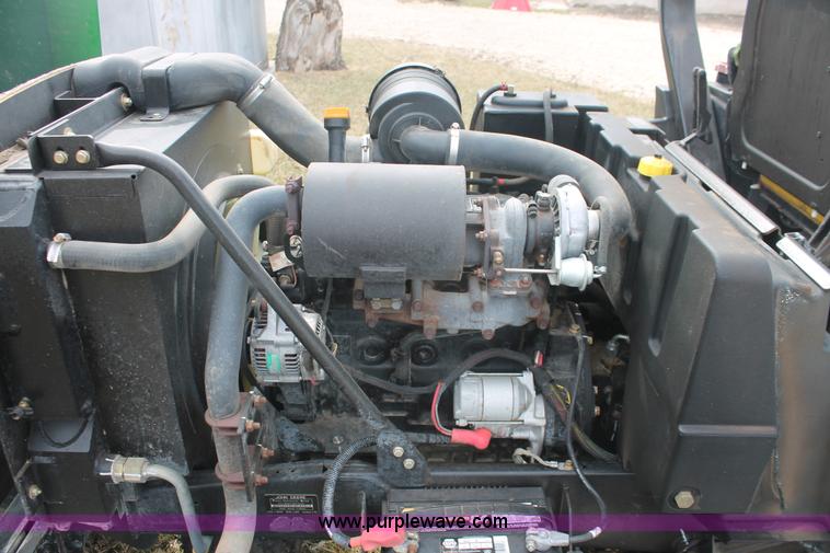 image for item E2841 John Deere 1600 Turbo Series II mower