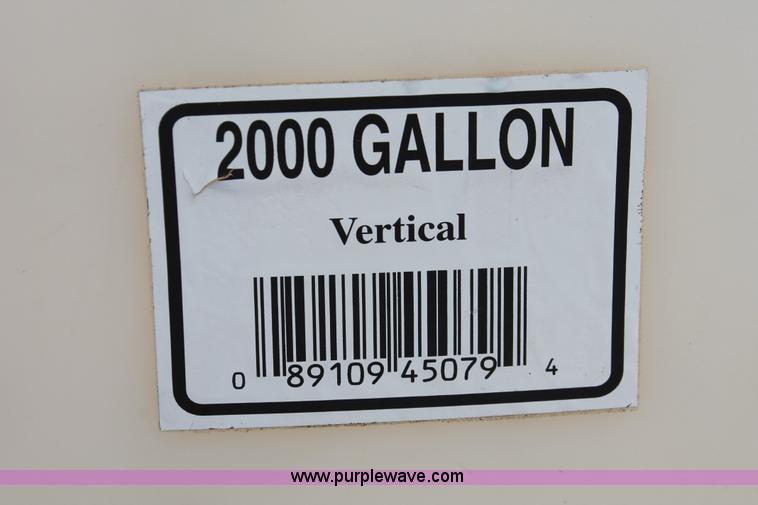 image for item E2857 2,000 gallon vertical poly tank