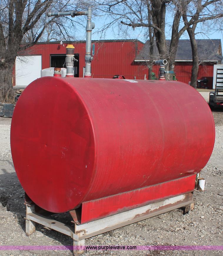 image for item E2862 500 gallon fuel tank
