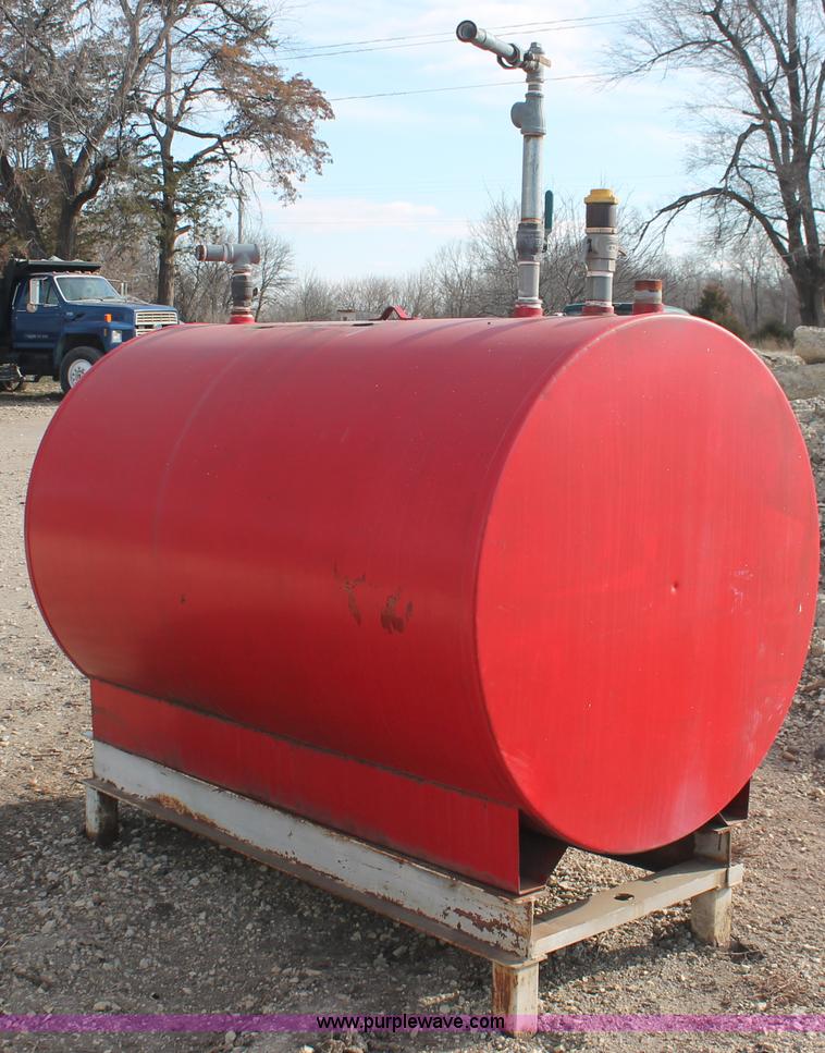 image for item E2862 500 gallon fuel tank