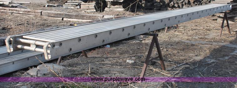 image for item E2868 Werner Task-Master aluminum scaffolding stage