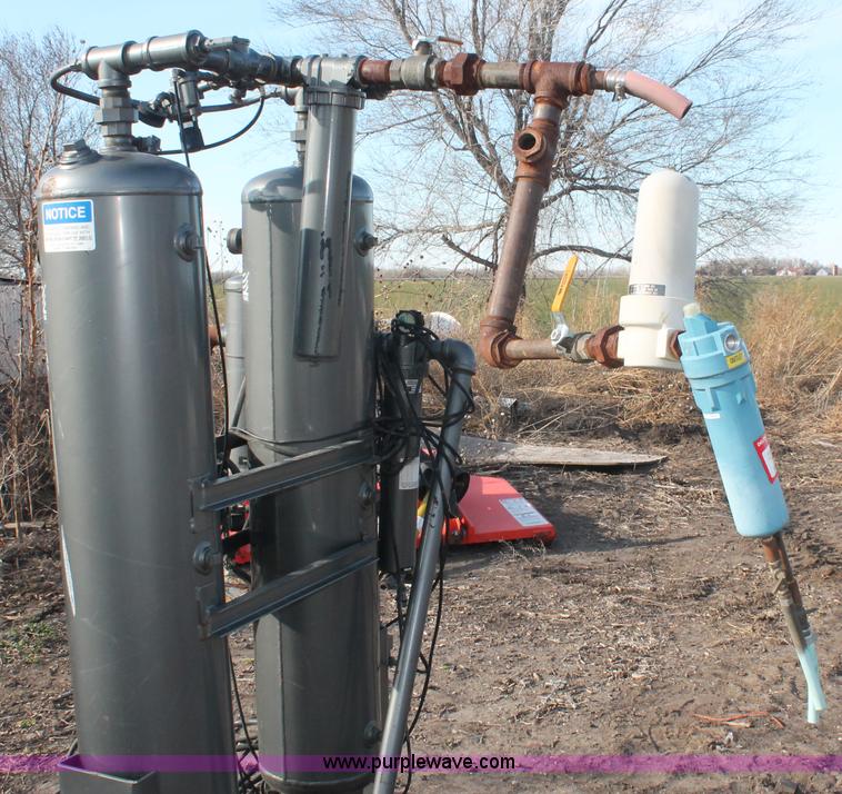 image for item E2873 Airtek TW200 compressed air dryer