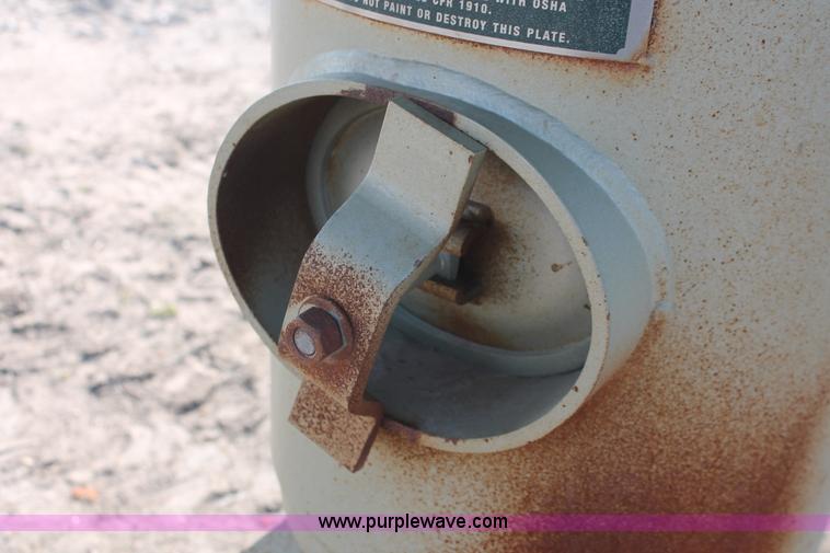 image for item E2874 2002 Clemco abrasive blast machine