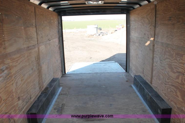 image for item E2875 2005 Pace American cargo sport enclosed trailer