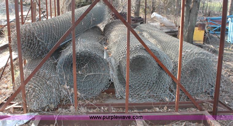 image for item E2876 Approximately 550' of chain link fence