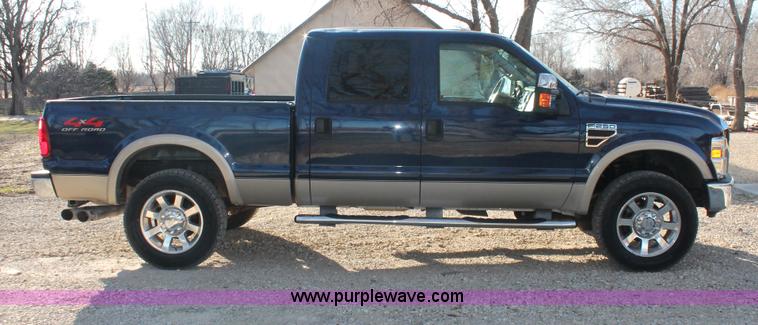 image for item E2877 2008 Ford F250 Lariat Super Duty CrewCab pickup truck