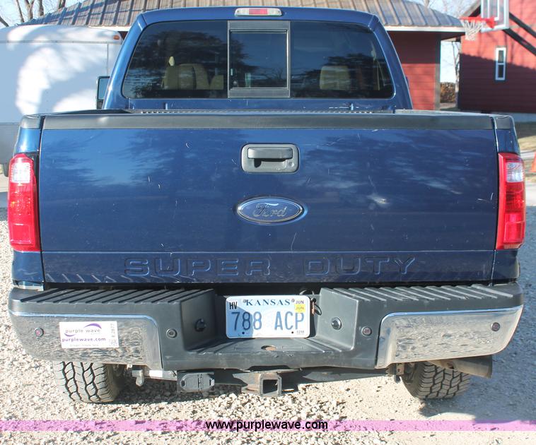 image for item E2877 2008 Ford F250 Lariat Super Duty CrewCab pickup truck