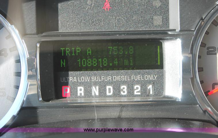 image for item E2877 2008 Ford F250 Lariat Super Duty CrewCab pickup truck