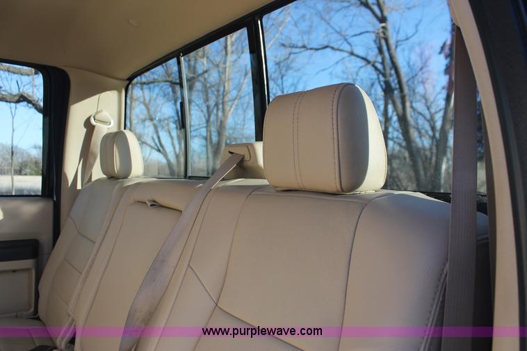 image for item E2877 2008 Ford F250 Lariat Super Duty CrewCab pickup truck