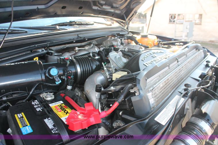 image for item E2877 2008 Ford F250 Lariat Super Duty CrewCab pickup truck