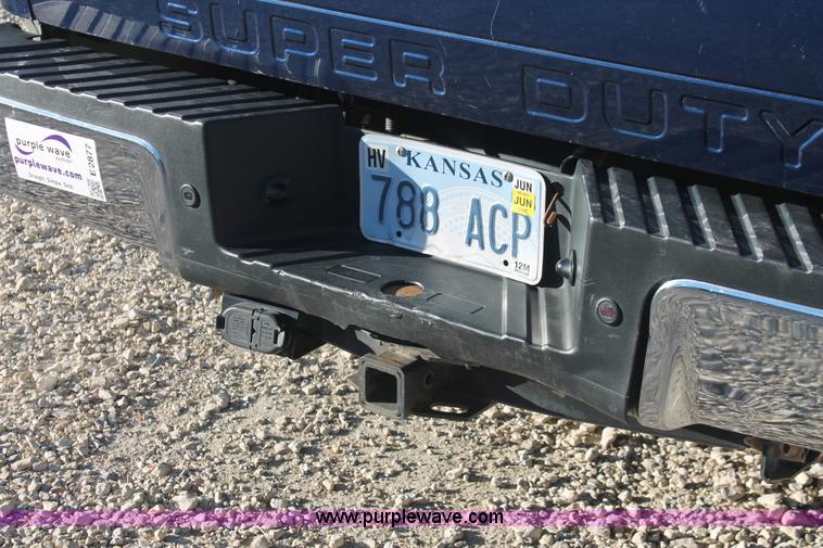 image for item E2877 2008 Ford F250 Lariat Super Duty CrewCab pickup truck