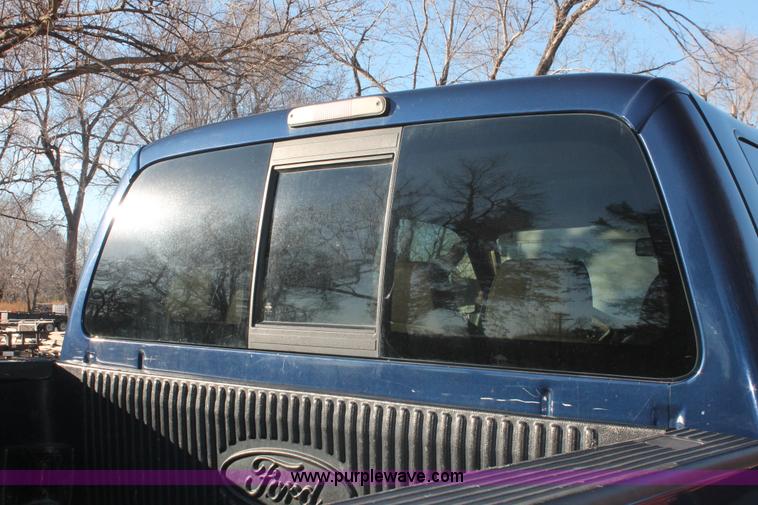 image for item E2877 2008 Ford F250 Lariat Super Duty CrewCab pickup truck