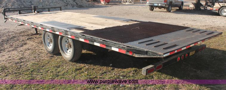image for item E2879 2009 PJ T8222 tilt deck tandem axle trailer