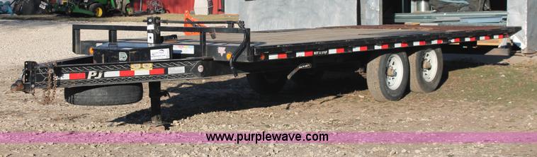 image for item E2879 2009 PJ T8222 tilt deck tandem axle trailer