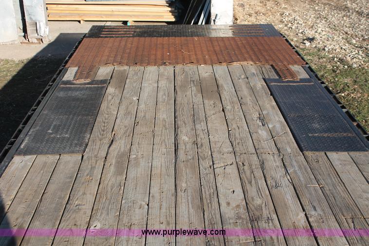 image for item E2879 2009 PJ T8222 tilt deck tandem axle trailer