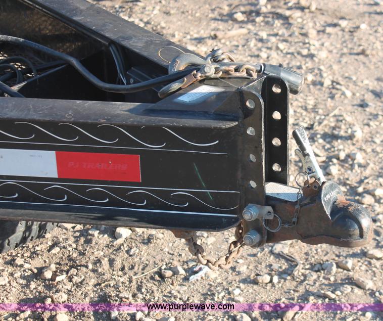 image for item E2879 2009 PJ T8222 tilt deck tandem axle trailer