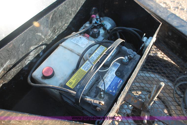 image for item E2879 2009 PJ T8222 tilt deck tandem axle trailer