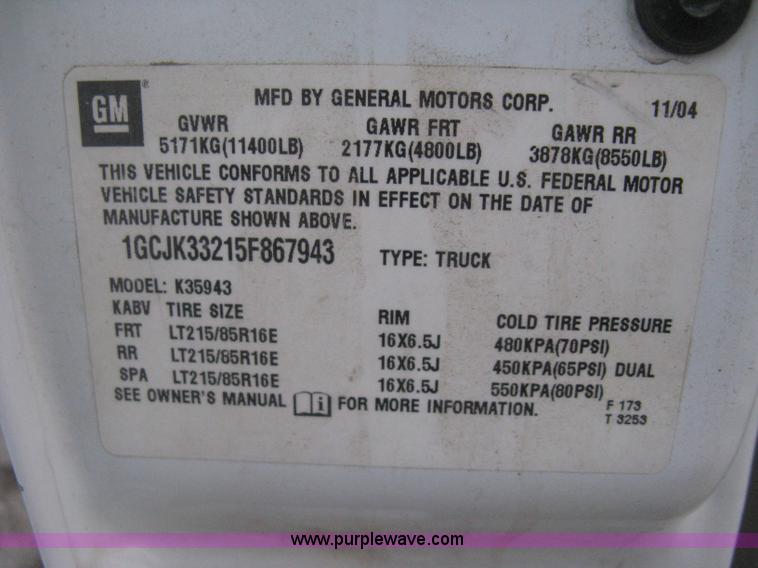 image for item E3104 2005 Chevrolet Silverado 3500 LT Crew Cab pickup truck