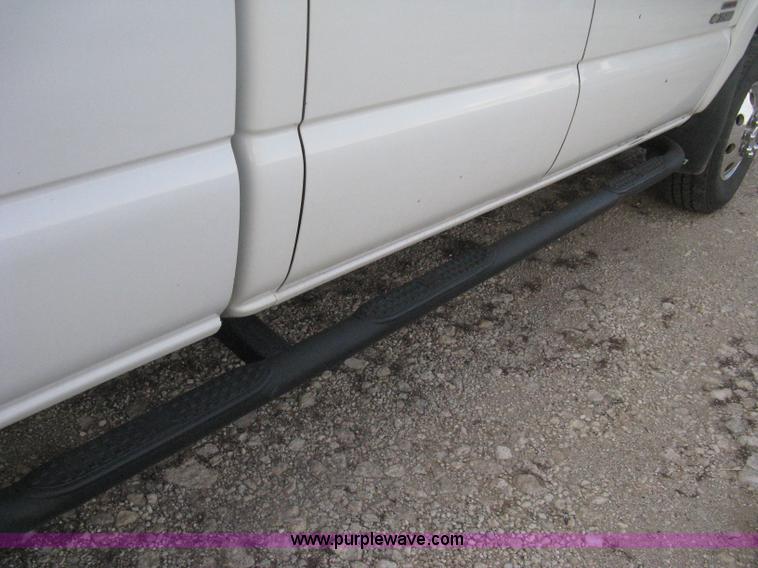 image for item E3104 2005 Chevrolet Silverado 3500 LT Crew Cab pickup truck