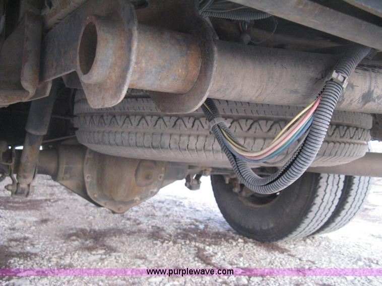 image for item E3104 2005 Chevrolet Silverado 3500 LT Crew Cab pickup truck