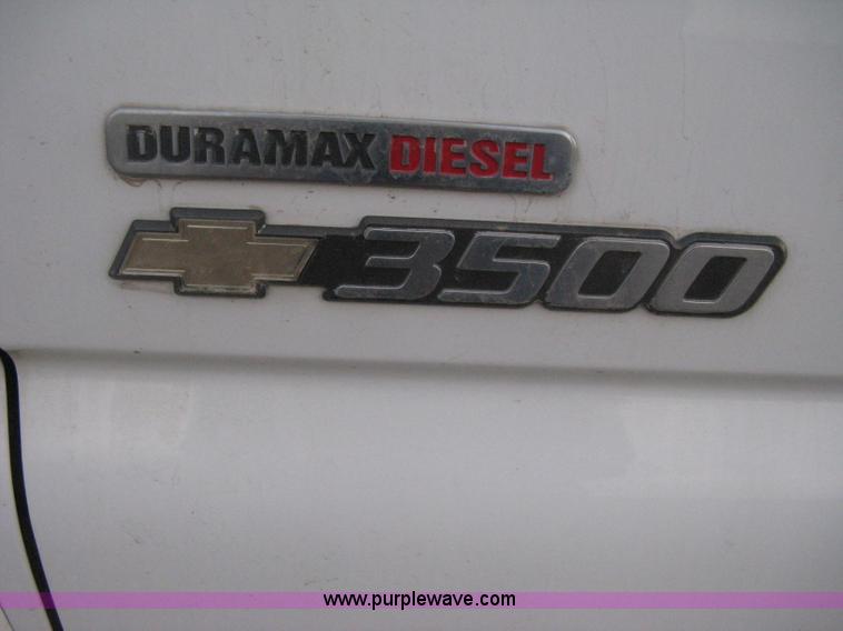image for item E3104 2005 Chevrolet Silverado 3500 LT Crew Cab pickup truck