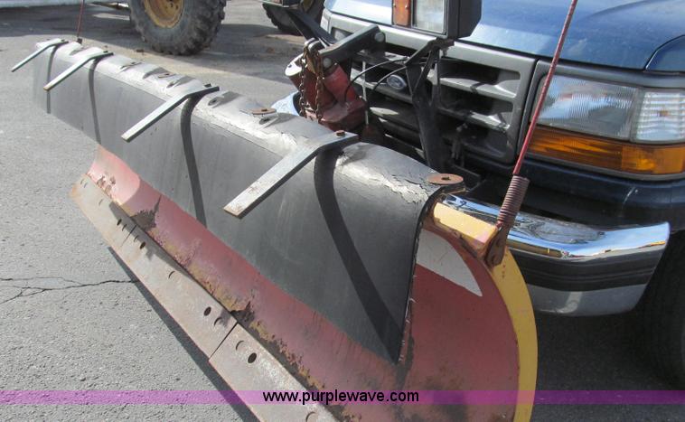 image for item E3645 1995 Ford F350 XL flatbed truck