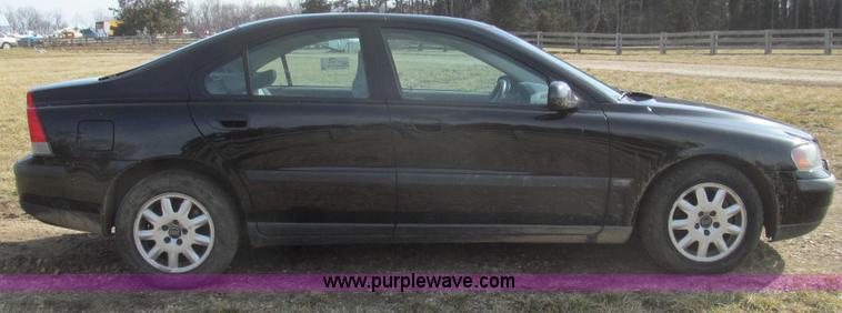 image for item E3784 2001 Volvo S60