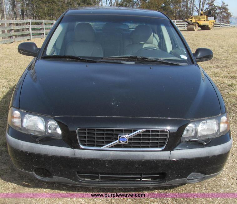 image for item E3784 2001 Volvo S60