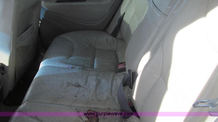 image for item E3784 2001 Volvo S60