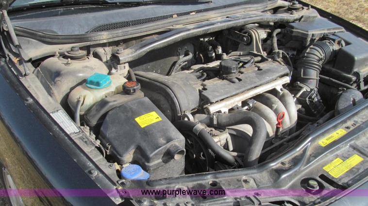 image for item E3784 2001 Volvo S60
