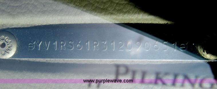 image for item E3784 2001 Volvo S60