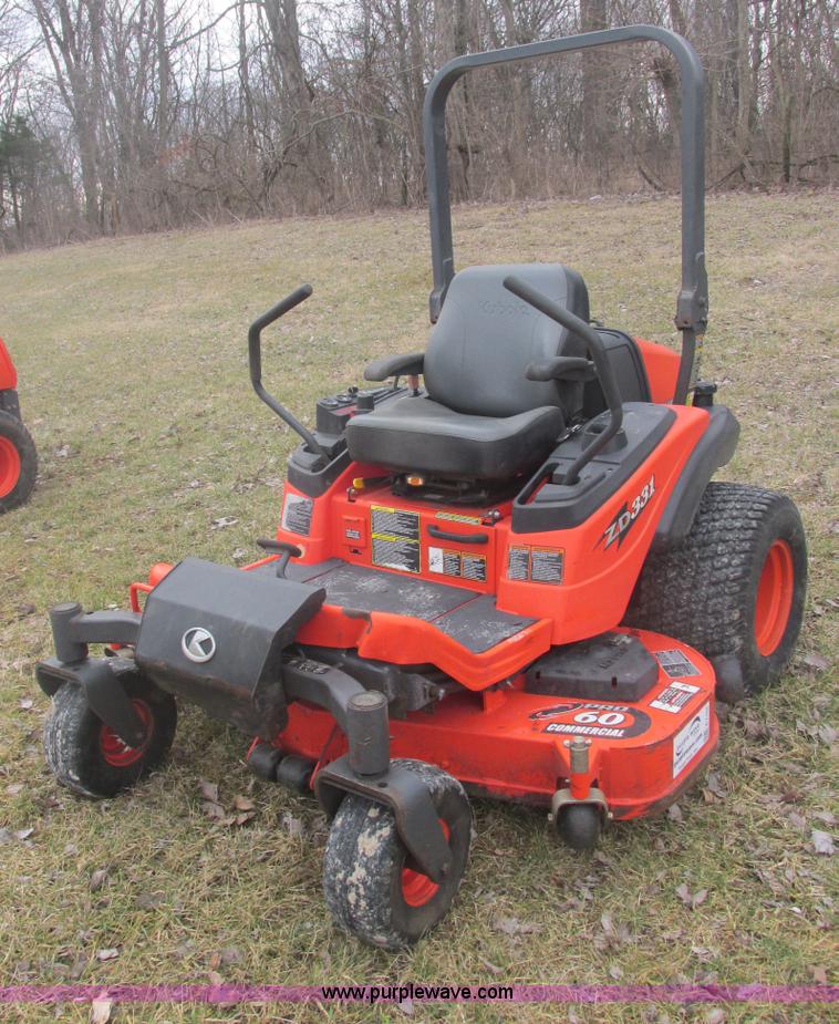 image for item E7104 Kubota ZD331 PRO commercial lawn mower