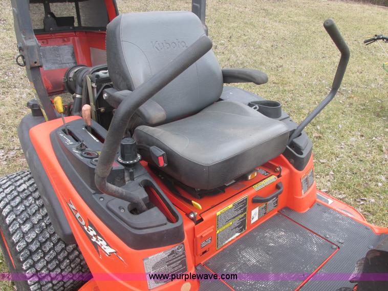 image for item E7104 Kubota ZD331 PRO commercial lawn mower
