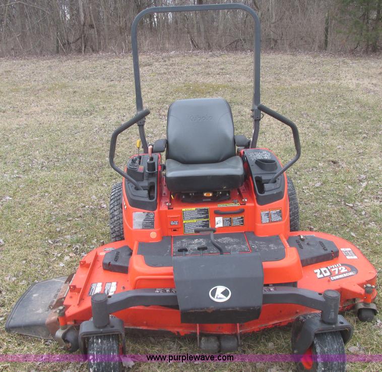 image for item E7105 Kubota ZD331 ZDPRO commercial lawn mower