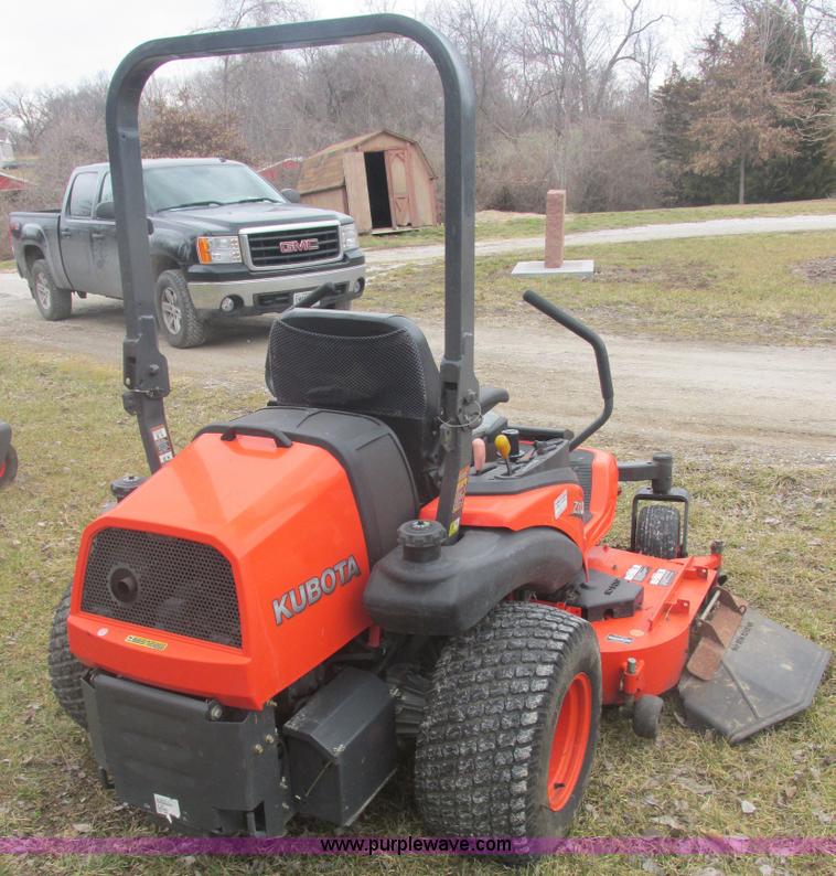 image for item E7105 Kubota ZD331 ZDPRO commercial lawn mower