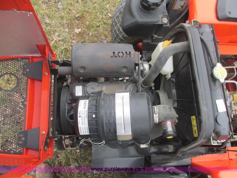 image for item E7105 Kubota ZD331 ZDPRO commercial lawn mower