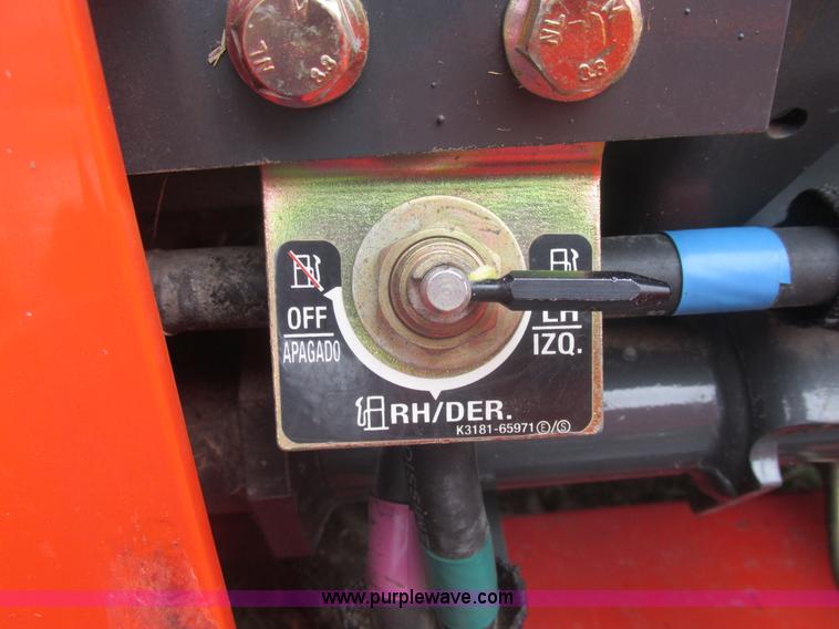 image for item E7105 Kubota ZD331 ZDPRO commercial lawn mower