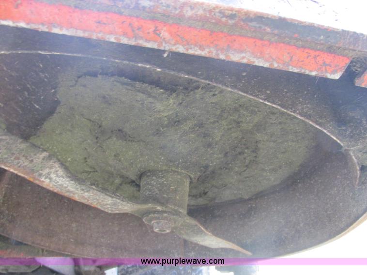 image for item E7105 Kubota ZD331 ZDPRO commercial lawn mower