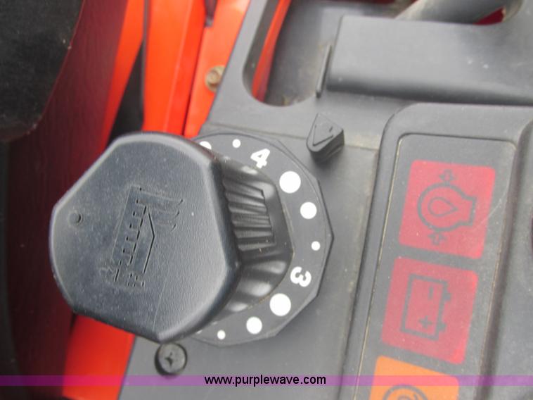 image for item E7105 Kubota ZD331 ZDPRO commercial lawn mower