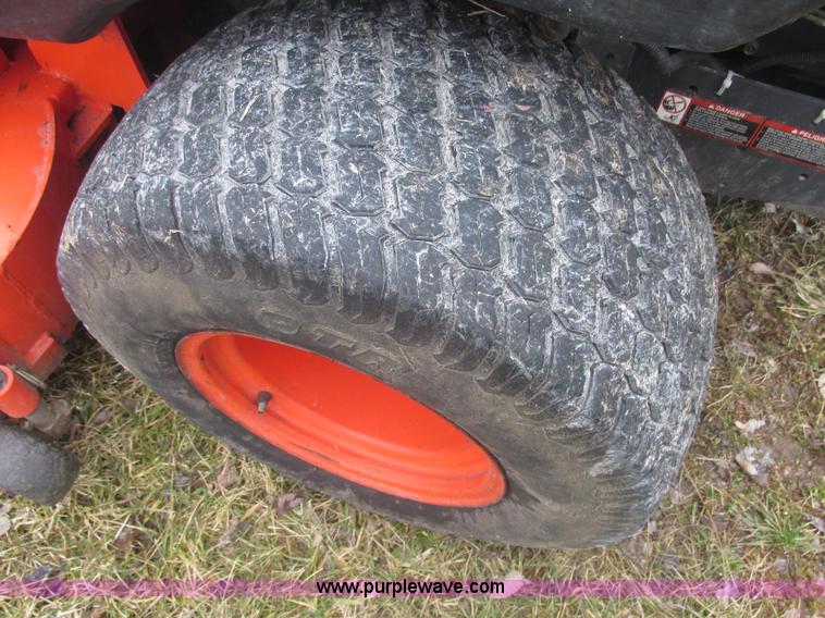 image for item E7105 Kubota ZD331 ZDPRO commercial lawn mower