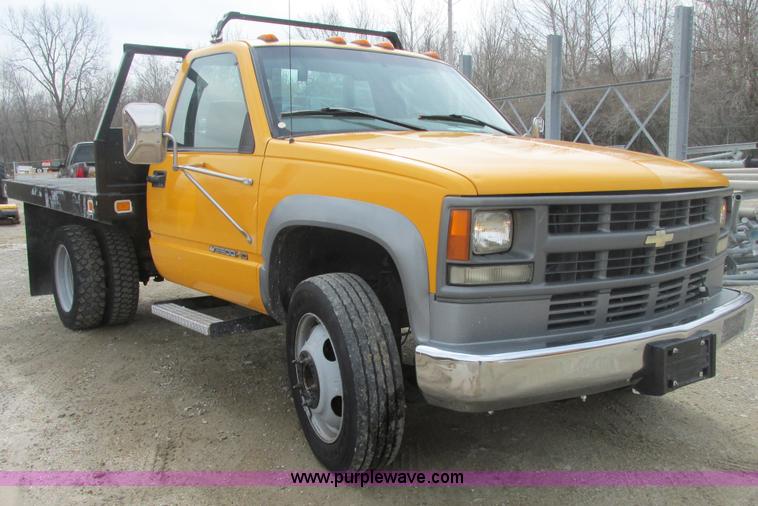 image for item E7120 1997 Chevrolet 3500 HD pickup truck