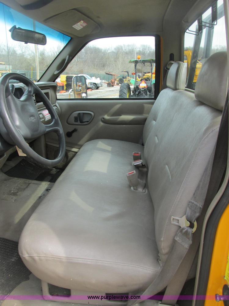 image for item E7120 1997 Chevrolet 3500 HD pickup truck