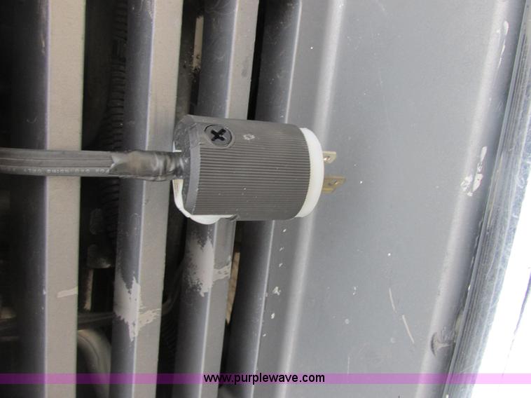 image for item E7120 1997 Chevrolet 3500 HD pickup truck