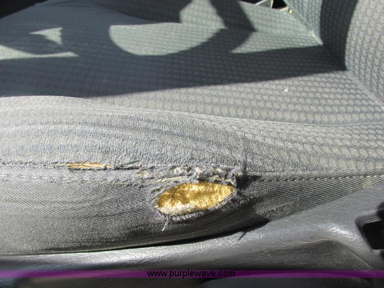 image for item E7121 2002 Jeep Liberty Sport