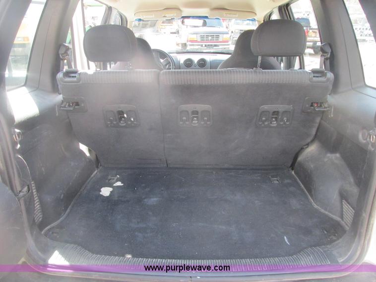 image for item E7121 2002 Jeep Liberty Sport