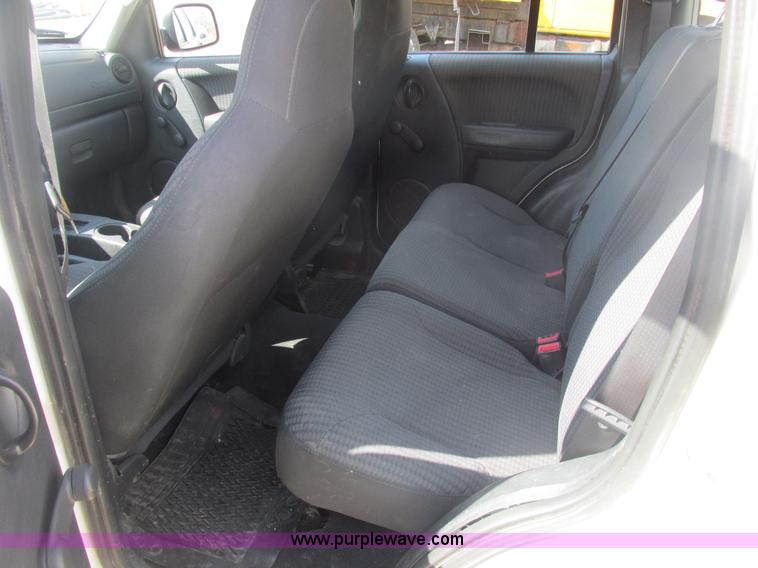 image for item E7121 2002 Jeep Liberty Sport