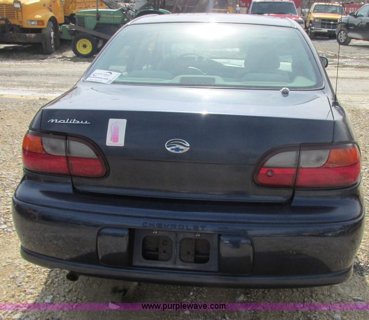 image for item E7124 2000 Chevrolet Malibu