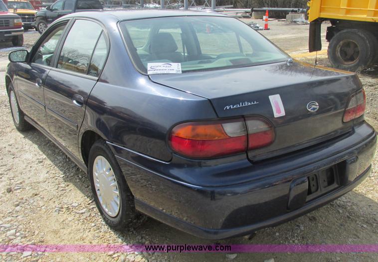 image for item E7124 2000 Chevrolet Malibu